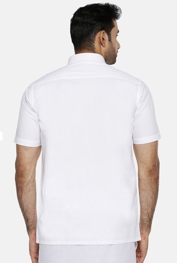 En mann En makkal shirt